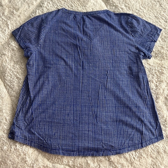 GAP Tee - Picture 2 of 2